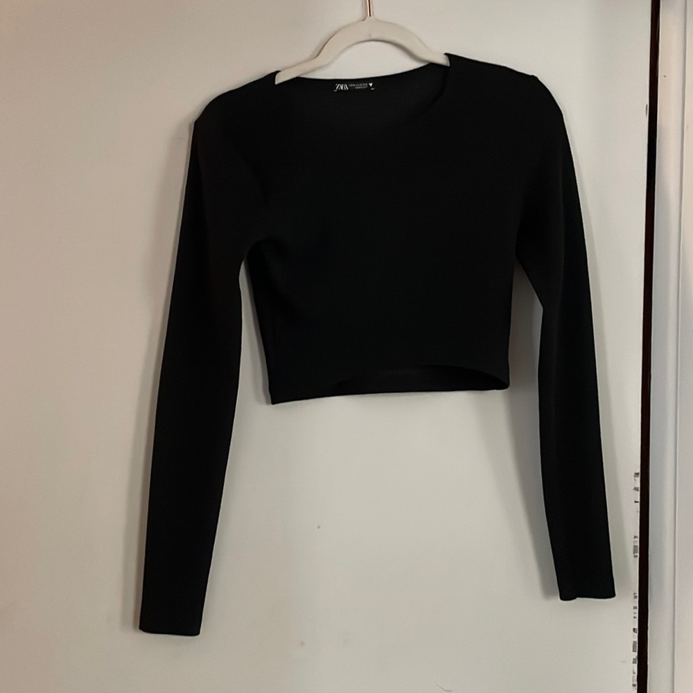 Zara black cropped long sleeve